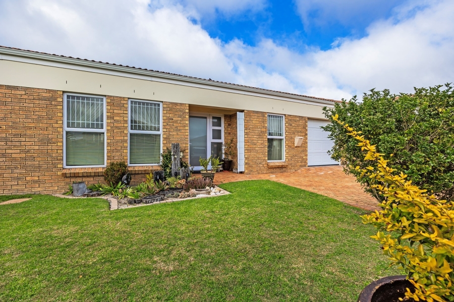 2 Bedroom Property for Sale in Protea Heights Western Cape